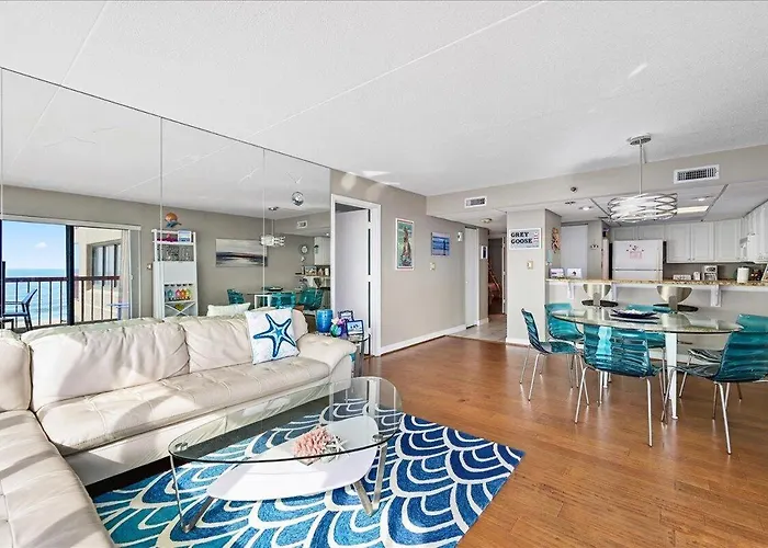 Holiday home 3 Bedroom Rainbow With Fabulous Direct Ocean Views And Outdoor Pool! *