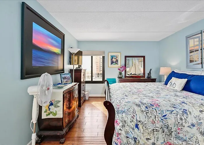 Holiday home 3 Bedroom Rainbow With Fabulous Direct Ocean Views And Outdoor Pool! Ocean City
