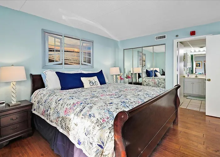 3 Bedroom Rainbow With Fabulous Direct Ocean Views And Outdoor Pool! Holiday home *