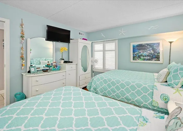 3 Bedroom Rainbow With Fabulous Direct Ocean Views And Outdoor Pool! Holiday home