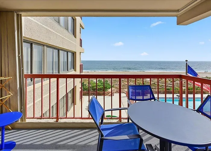 3 Bedroom Rainbow With Fabulous Direct Ocean Views And Outdoor Pool! Holiday home